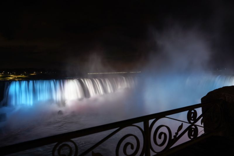 Niagara Falls illuminated for Tartan Day in Canada